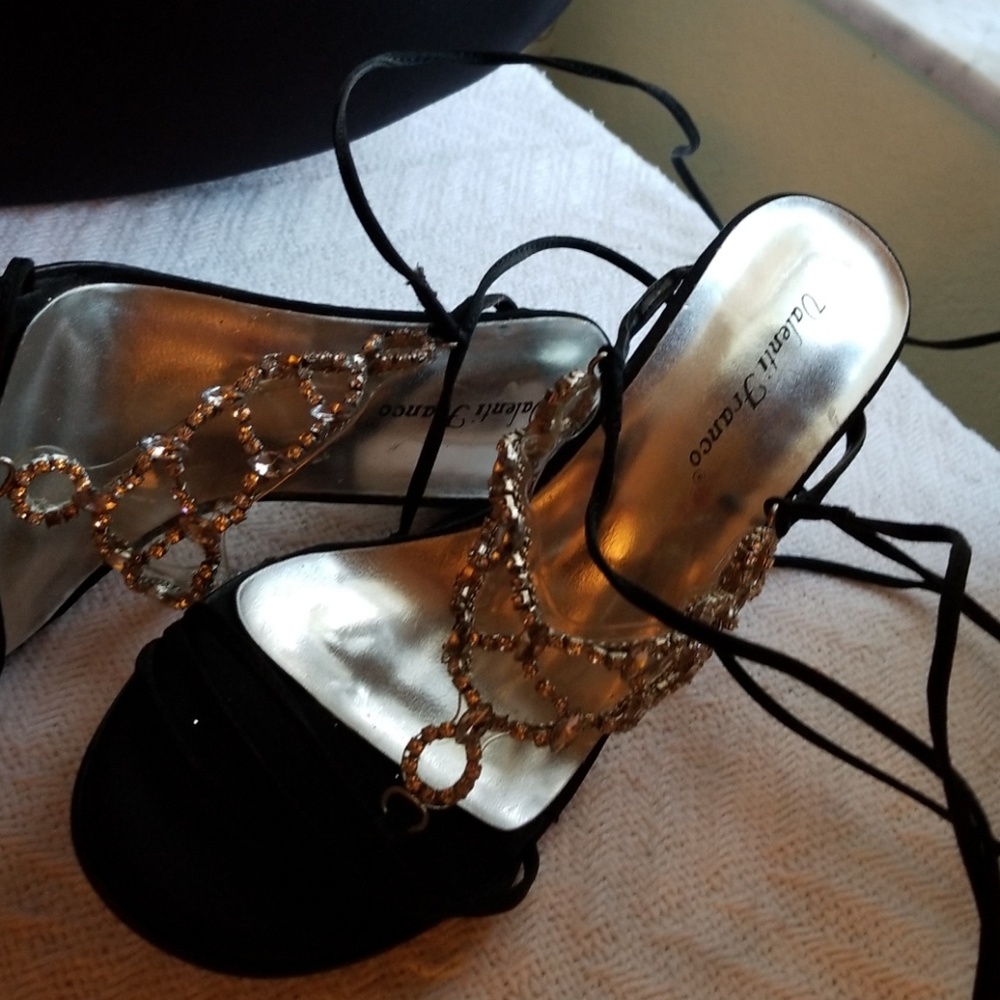 Shoes - Picture 2 of 5